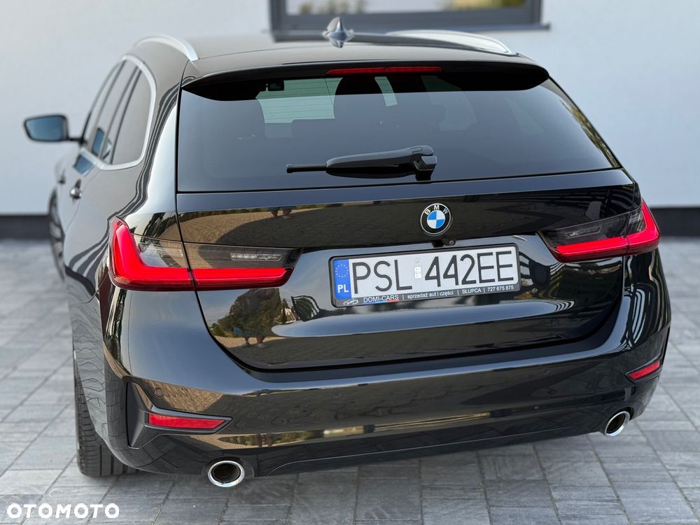 BMW Seria 3 320d Edition Luxury Line Purity - 16