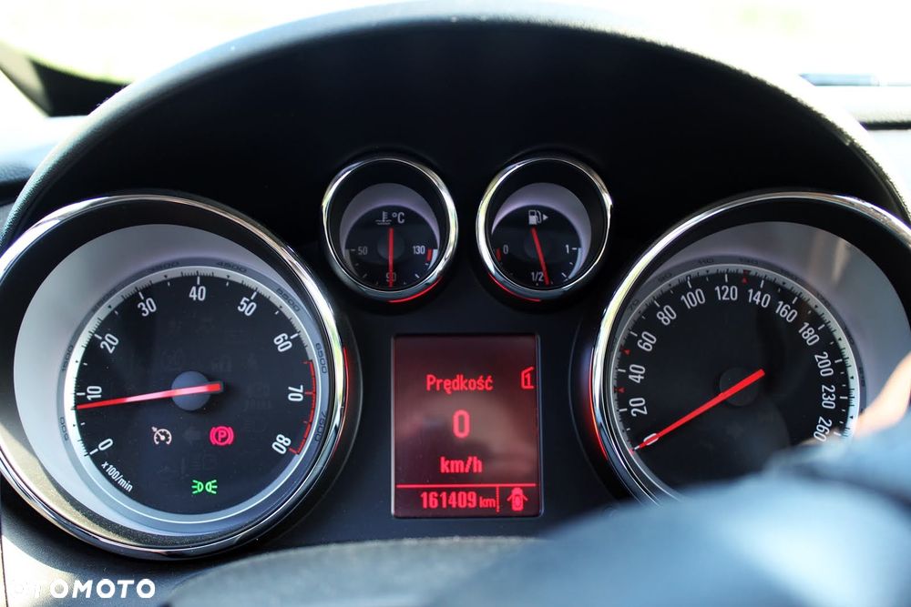 Opel Astra 1.6 T Sport - 8