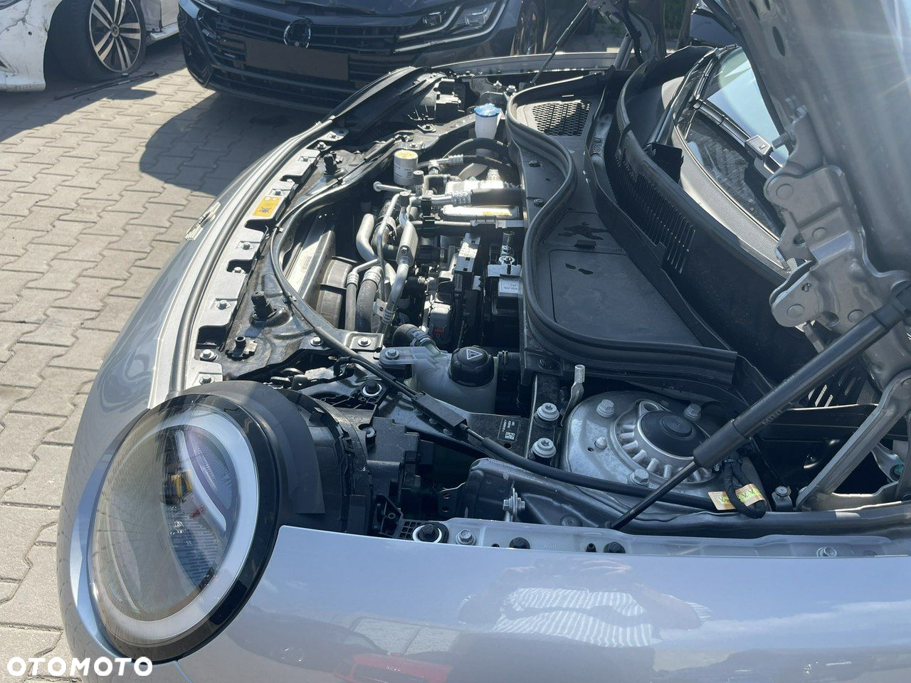MINI Cooper E Essential Trim - 12