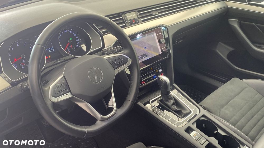 Volkswagen Passat - 15