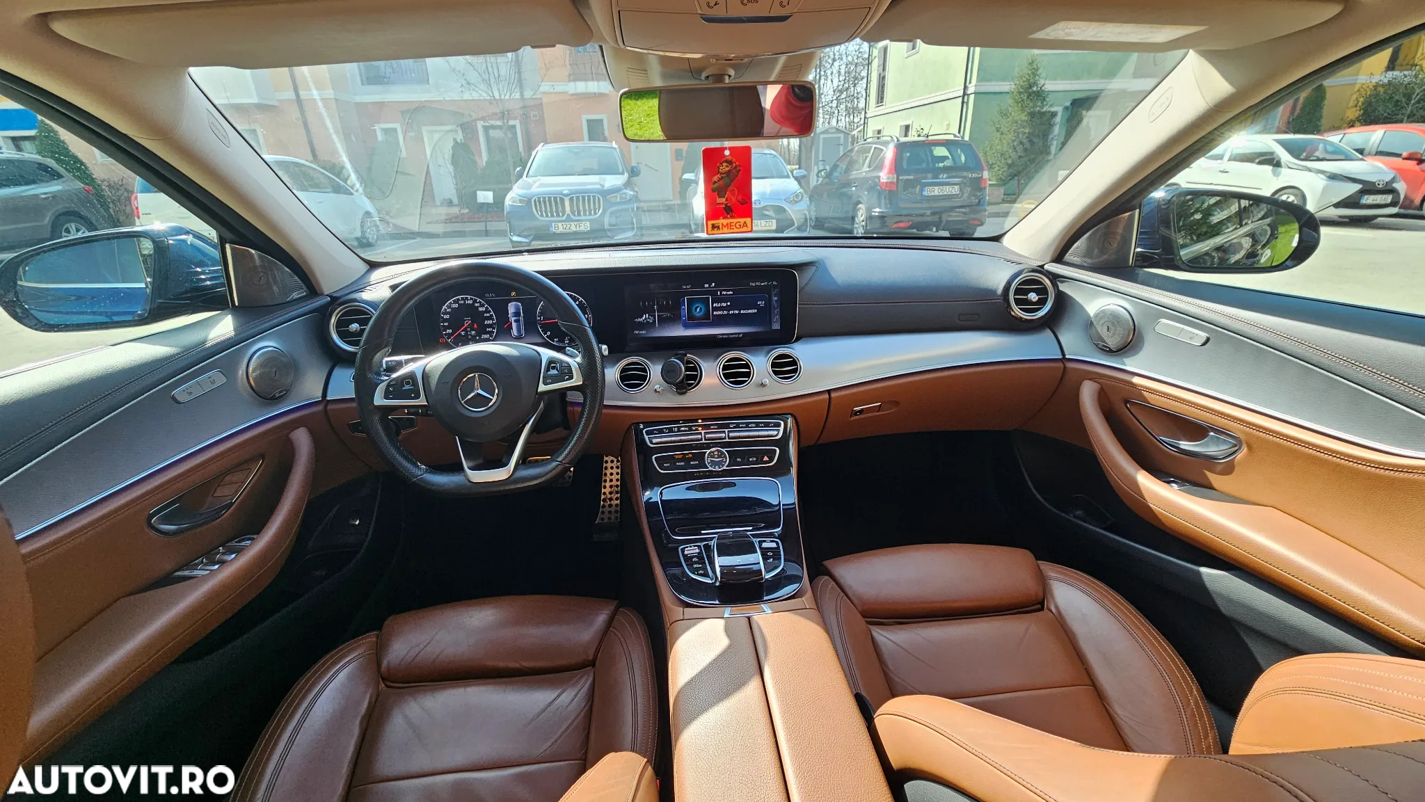 Mercedes-Benz E 220 d T 9G-TRONIC AMG Line - 14