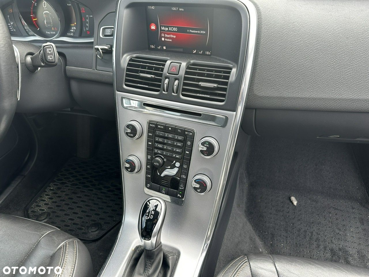 Volvo XC 60 D4 AWD Geartronic Momentum - 9
