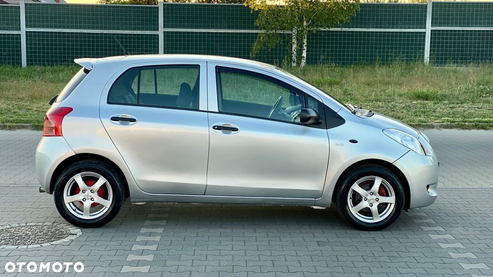 Toyota Yaris 1.4 D-4D Executive - 12