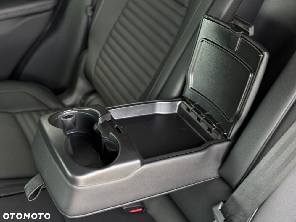 Land Rover Discovery Sport - 33