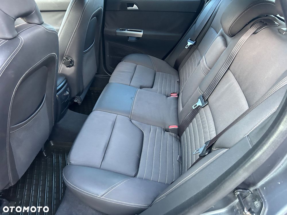 Volvo V50 2.4 Momentum - 19