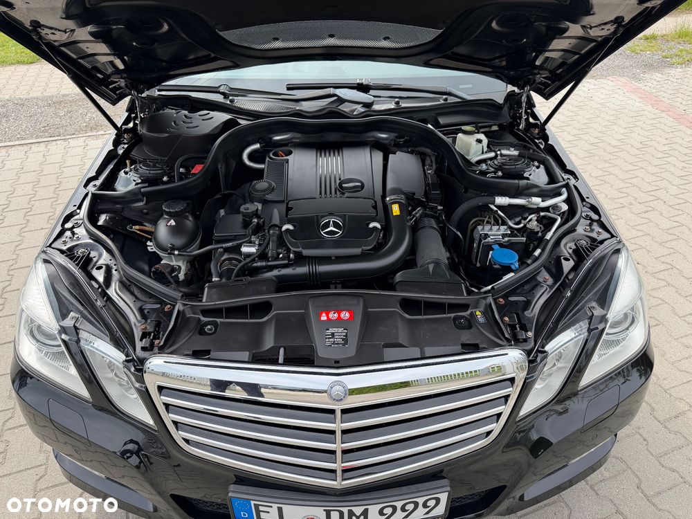 Mercedes-Benz Klasa E 200 CGI BlueEFFICIENCY Automatik Avantgarde - 12