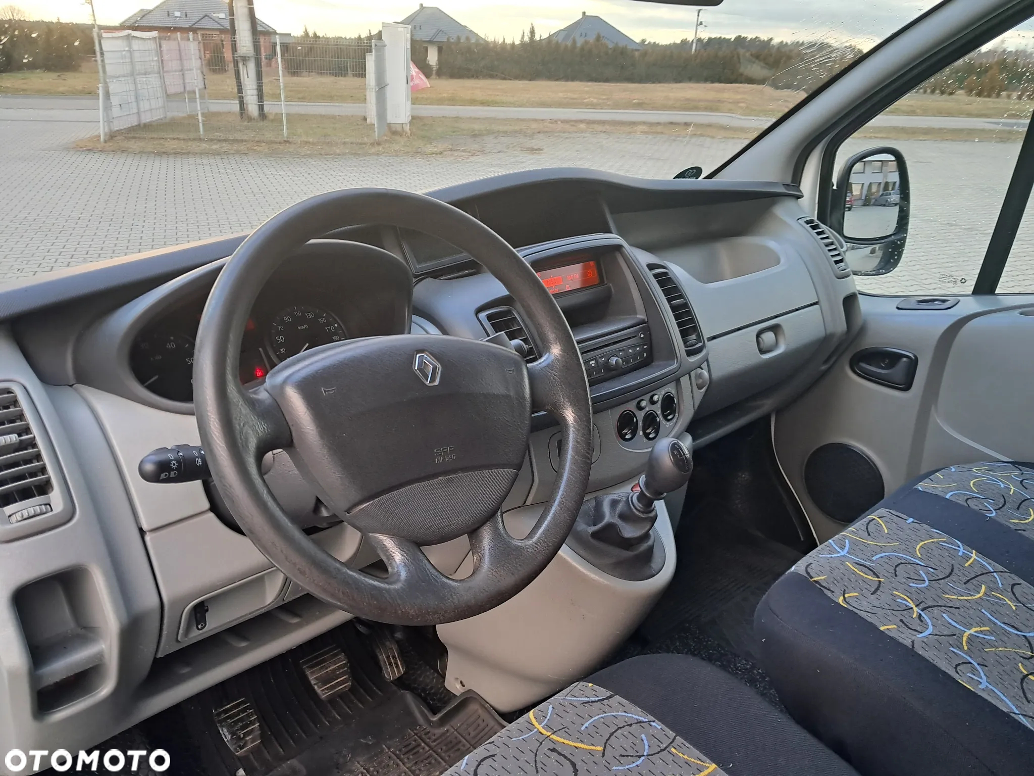 Renault TRAFIC - 8