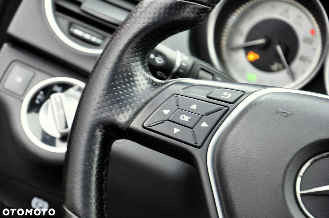 Mercedes-Benz Klasa C 180 T CDI DPF (BlueEFFICIENCY) Elegance - 19