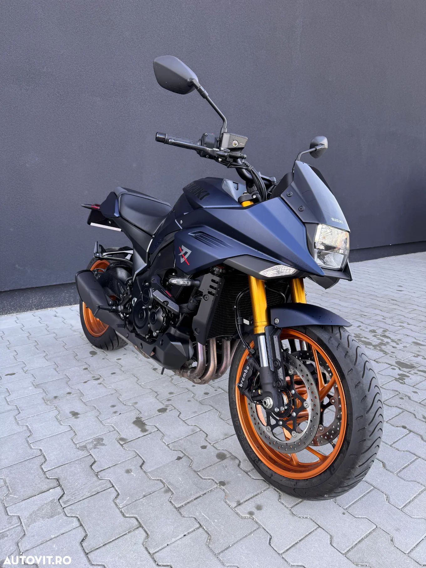 Suzuki GSX 1000SV Katana - 1