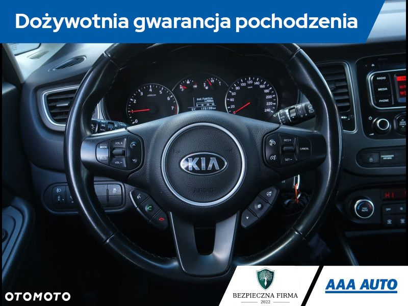 Kia Carens - 20