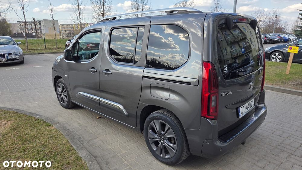 Toyota Proace City Verso 1.5 D-4D Family - 4