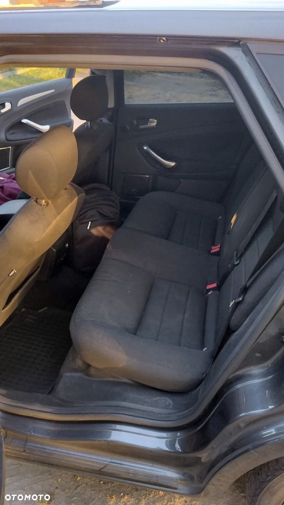 Ford Mondeo 2.0 TDCi Titanium - 4