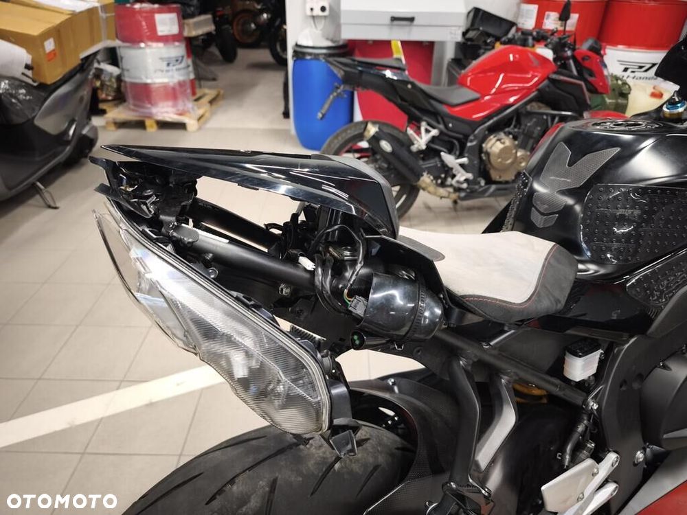 Honda CBR - 6