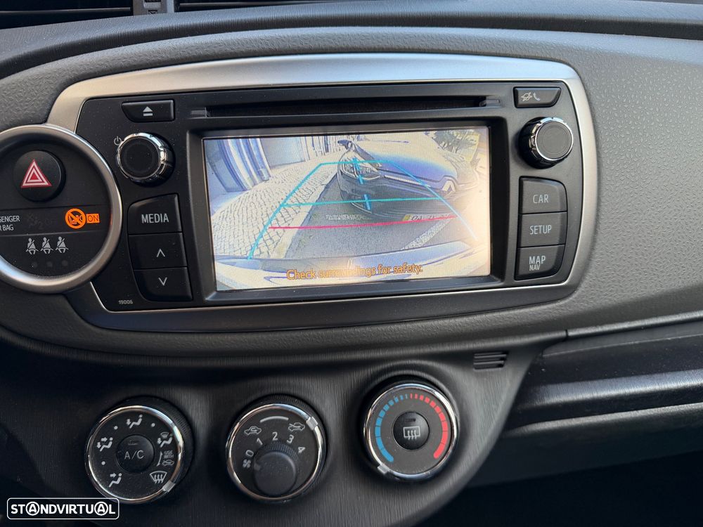 Toyota Yaris 1.0 VVT-i Sport+VSC - 12