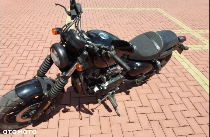 Hyosung GV - 4