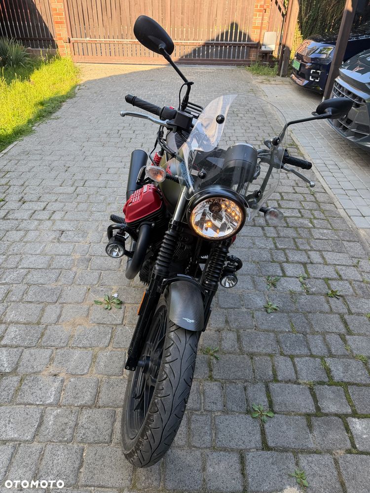 Moto Guzzi V7 - 1