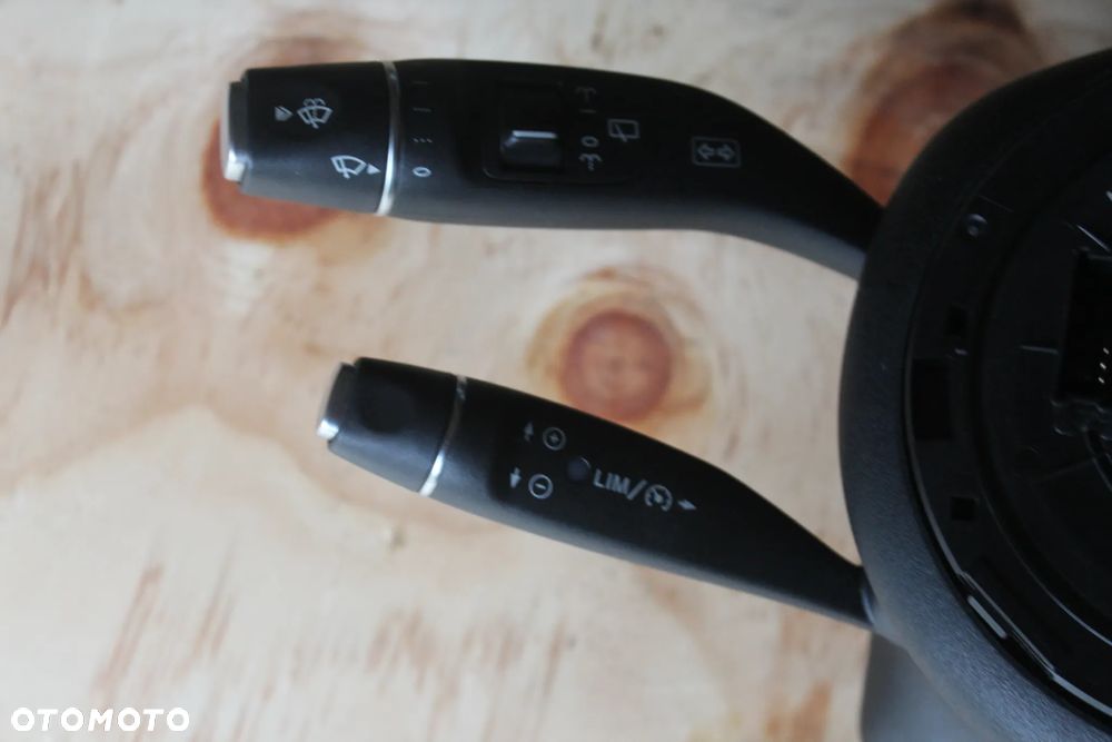 PRZEŁĄCZNIK ZESPOLONY MANETKI TAŚMA MERCEDES W213 A2139007310 2018 - 3