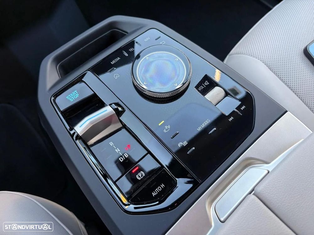 BMW iX xDrive 50 Pack Desportivo - 53