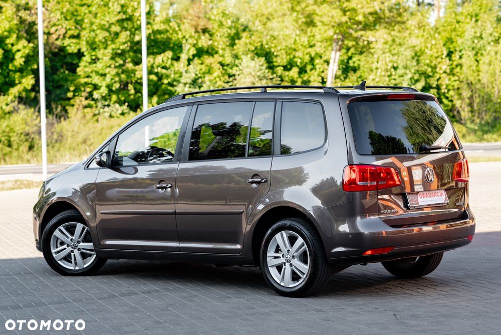 Volkswagen Touran 2.0 TDI DPF DSG Highline - 11