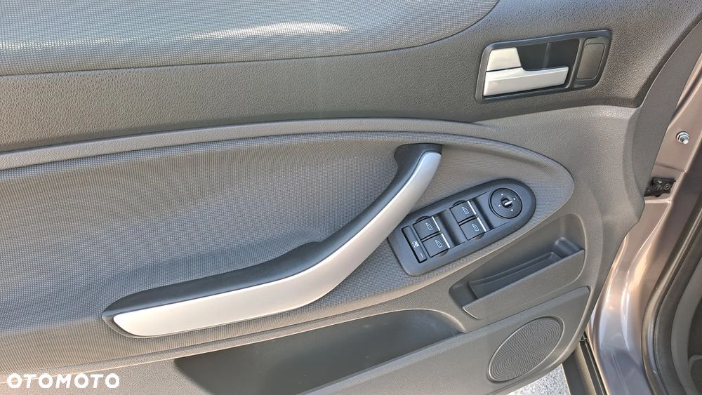 Ford Kuga 2.0 TDCi 4x4 Champions Edition - 11