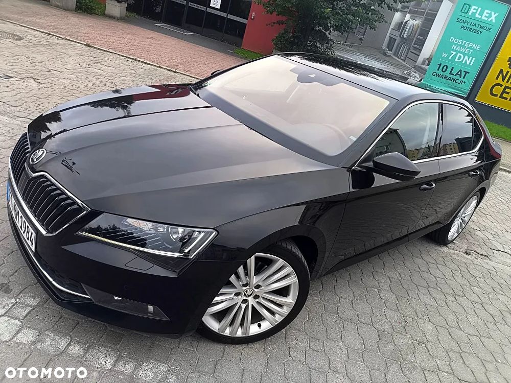Skoda Superb 2.0 TDI DSG Premium Edition - 10