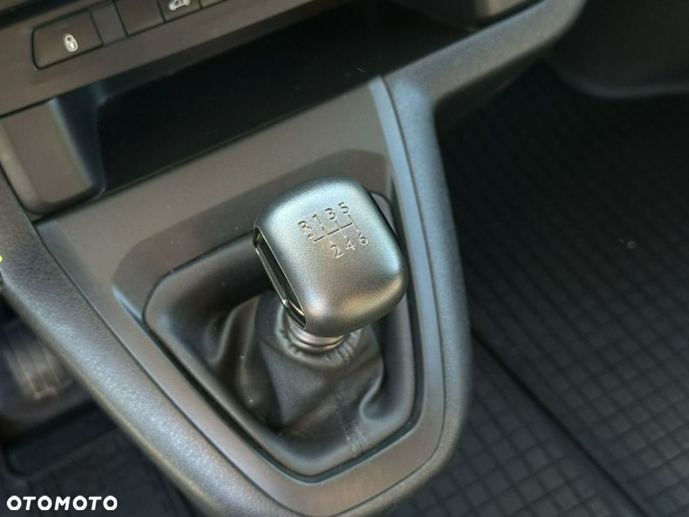 Peugeot Expert - 18