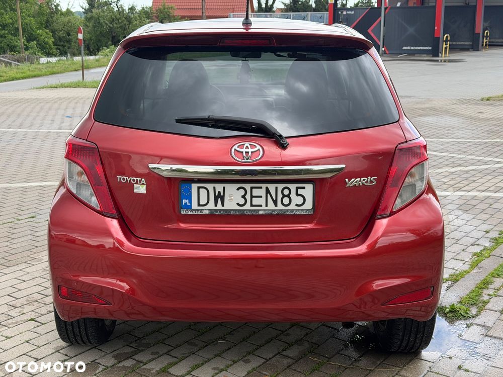 Toyota Yaris 1.33 Premium - 5