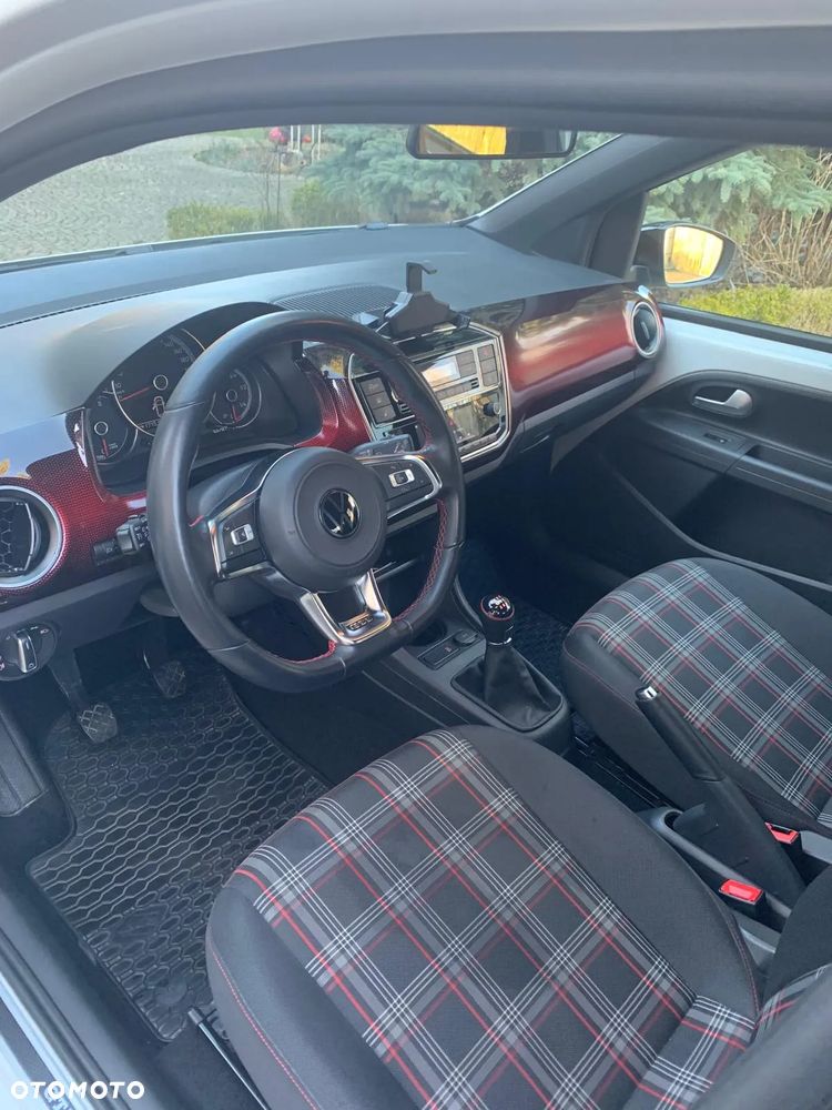 Volkswagen up! - 6