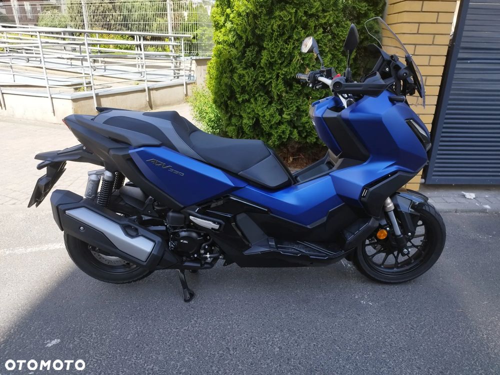 Honda ADV350 - 6