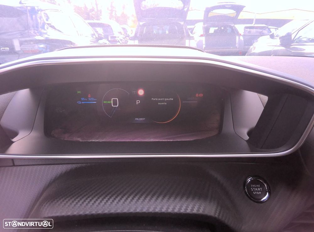 Peugeot e-2008 GT - 4