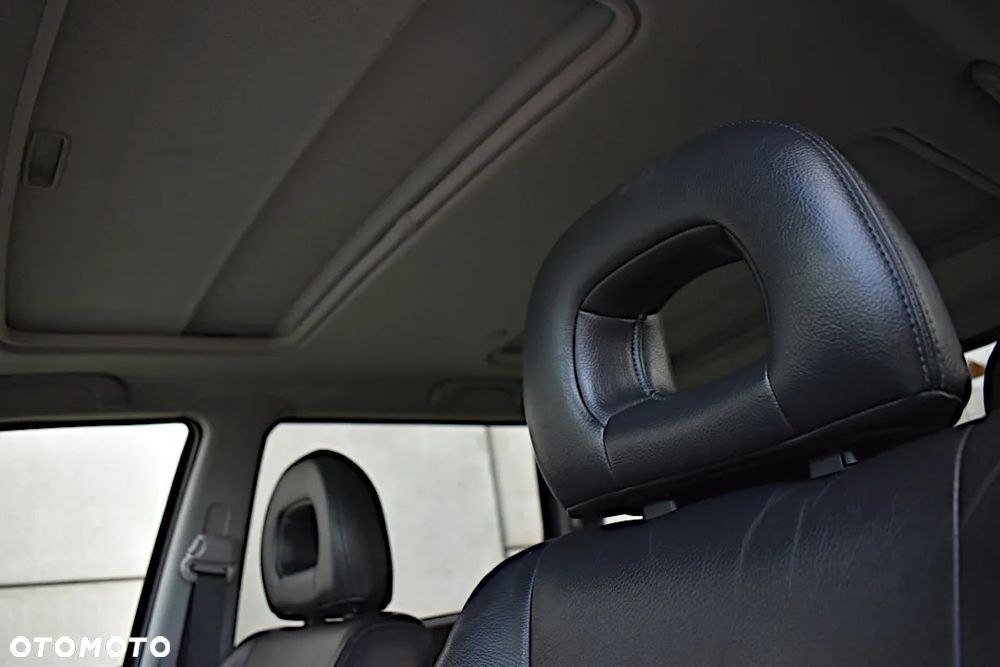 Mitsubishi Outlander 2.4 4WD Automatik Intense - 18