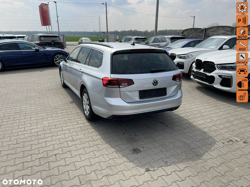 Volkswagen Passat Variant 2.0 TDI SCR DSG Conceptline - 1