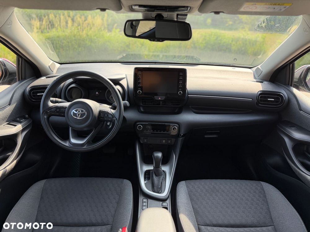 Toyota Yaris - 8