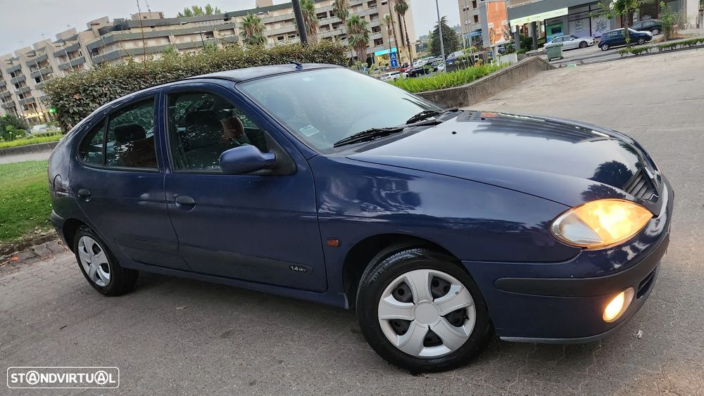 Renault Mégane 1.4 16V Authentic - 3