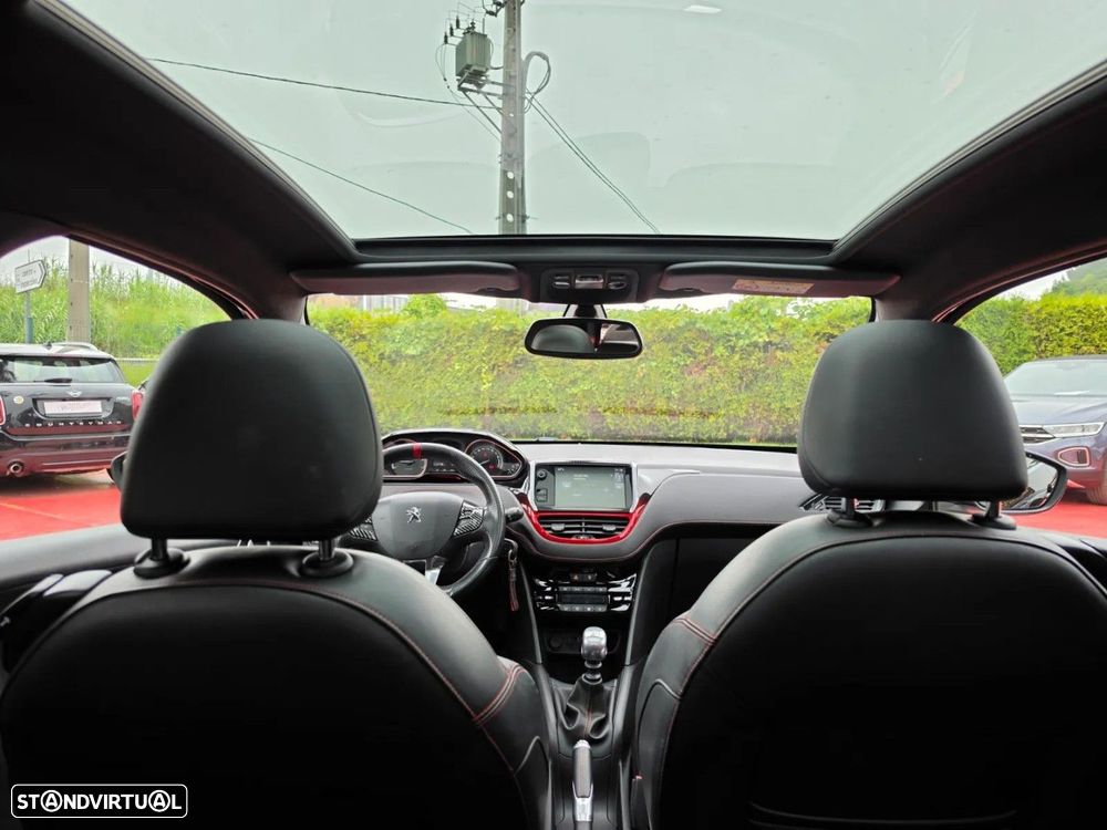 Peugeot 208 - 7