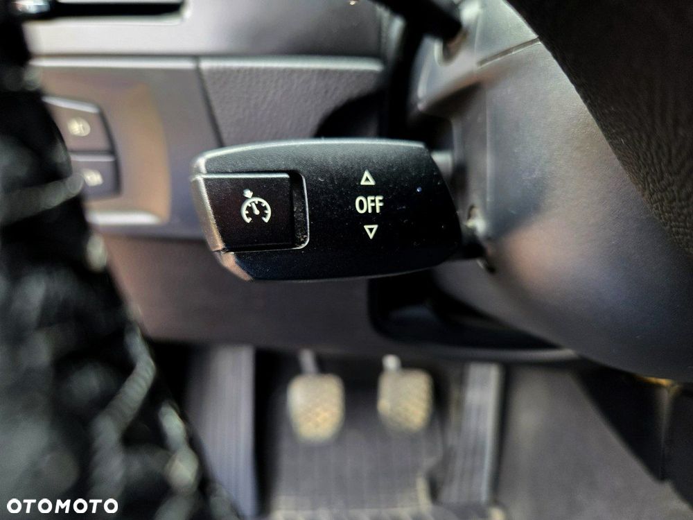 BMW Seria 3 318d - 17