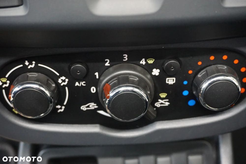 Dacia Duster SCe 115 4x2 Ambiance - 32