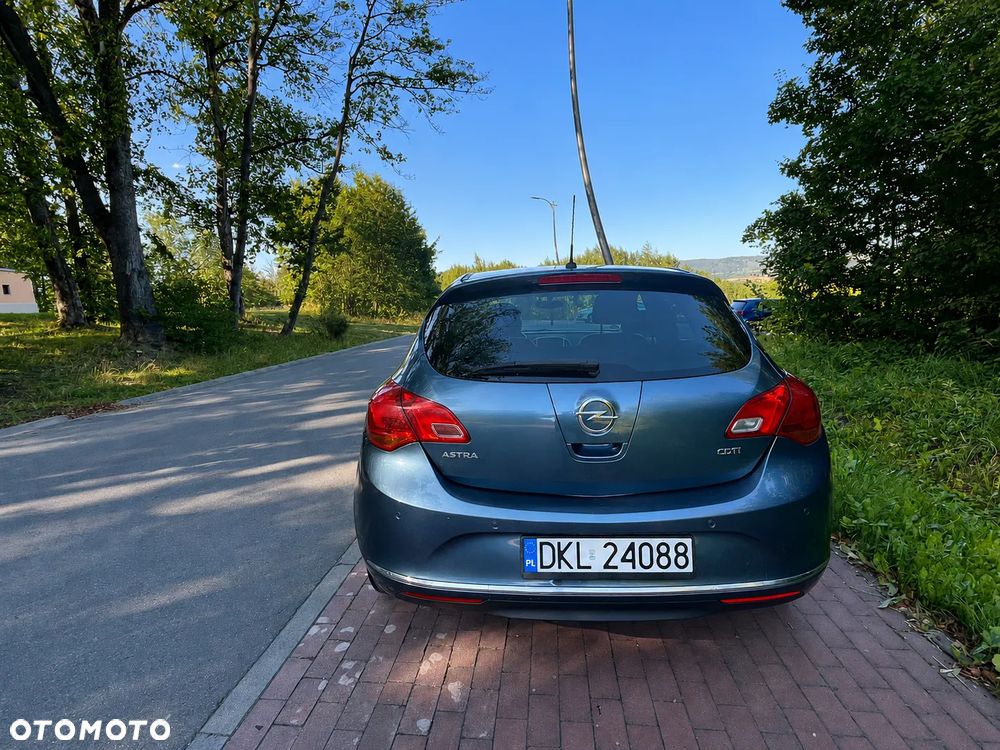 Opel Astra 1.7 CDTI Cosmo - 6