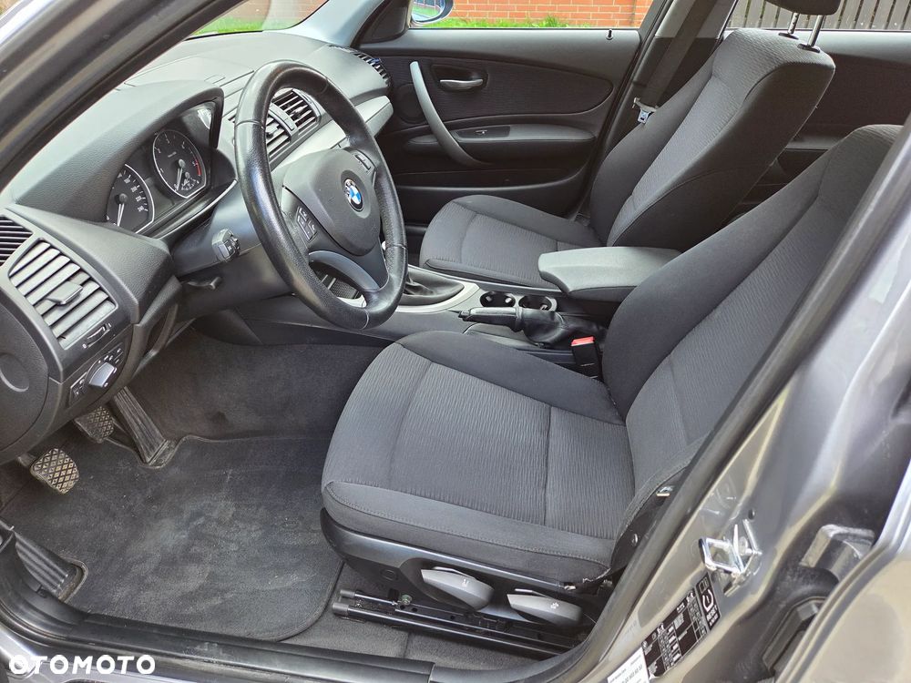 BMW Seria 1 118d - 6