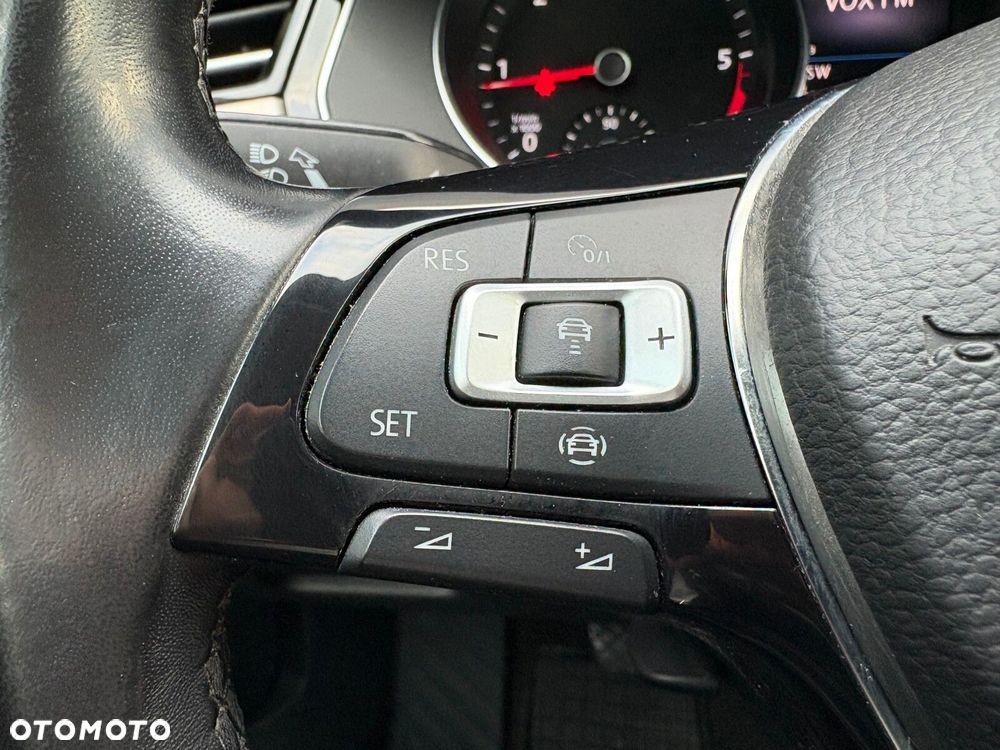 Volkswagen Passat Variant - 21