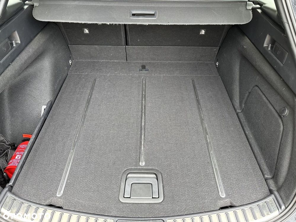 Toyota Corolla - 23