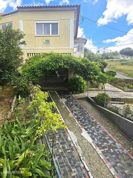 Moradia de Charme com 264 m² em Terreno de 1.714 m² — Caneças - Grande imagem: 2/12