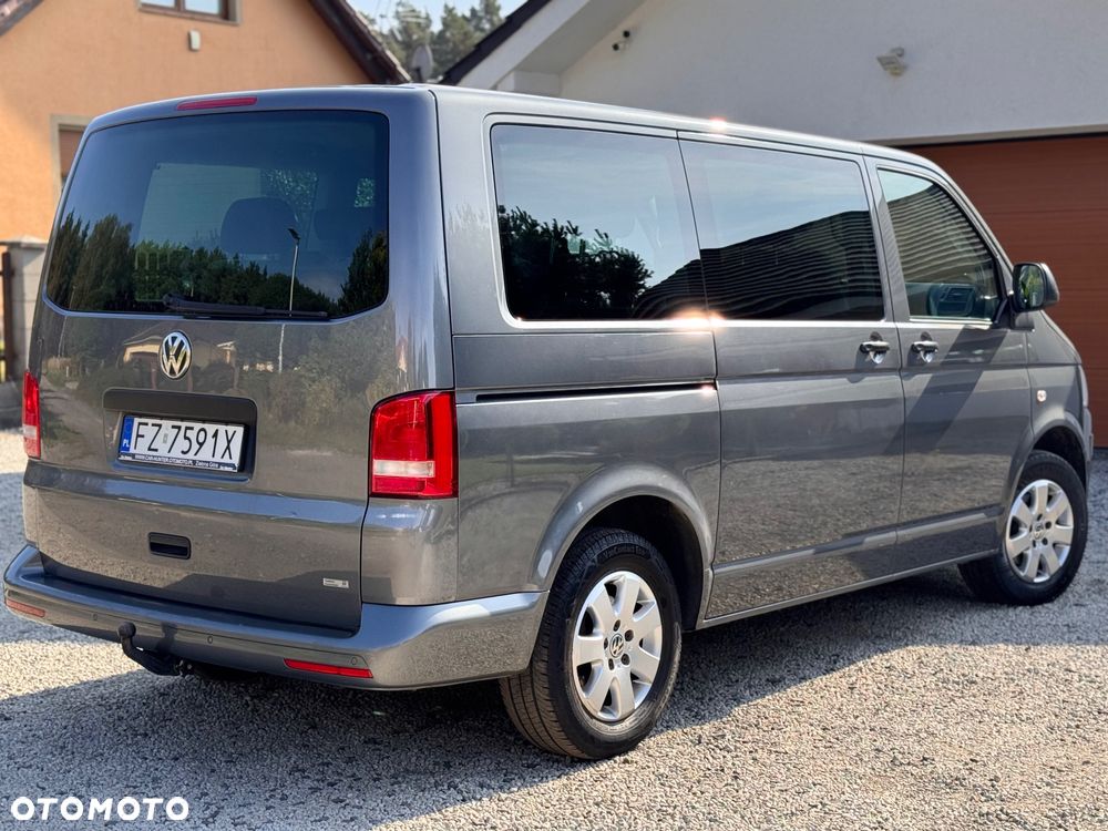 Volkswagen Multivan - 18