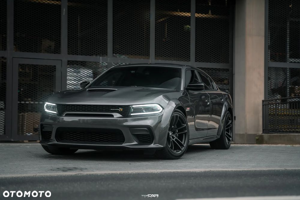 Dodge Charger 6.4 Scat Pack Widebody - 11