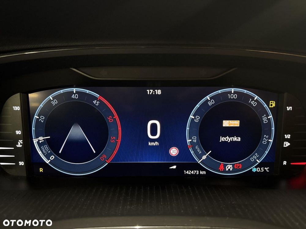 Skoda Octavia 2.0 TDI 4x4 Scout DSG - 22