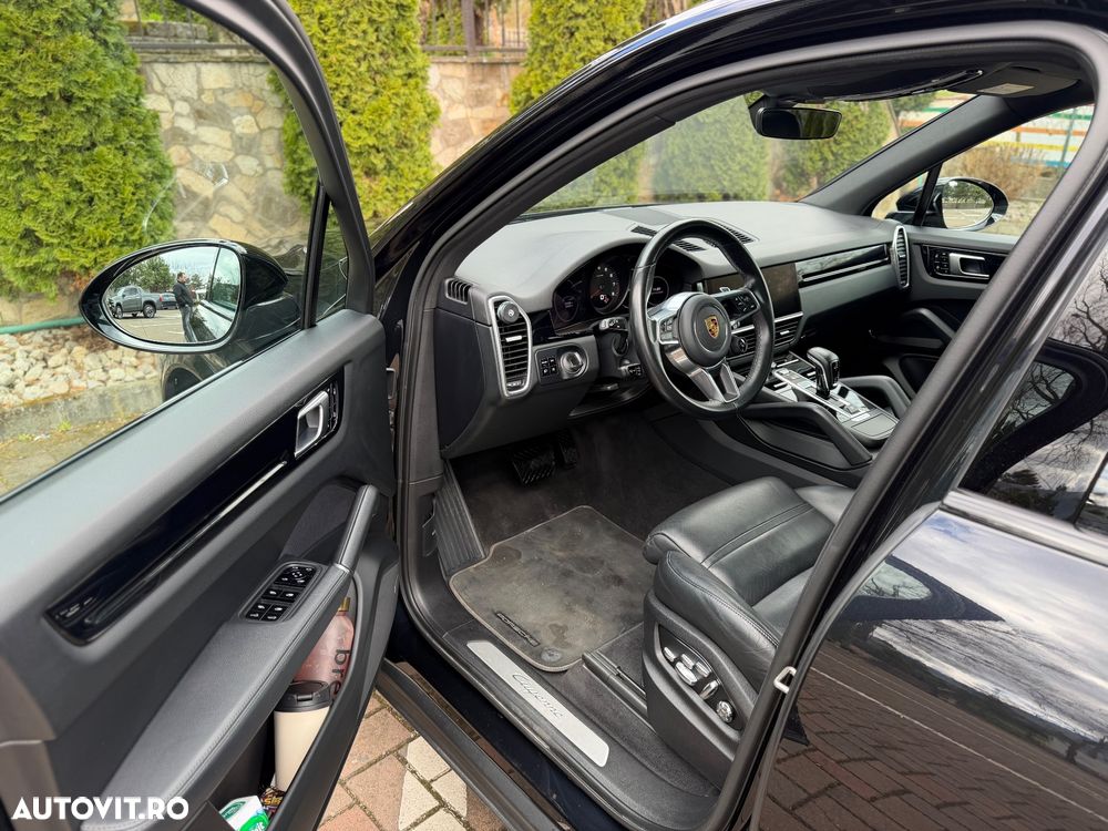 Porsche Cayenne - 11