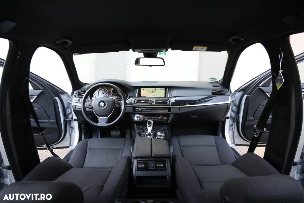 BMW Seria 5 518d Aut. - 12