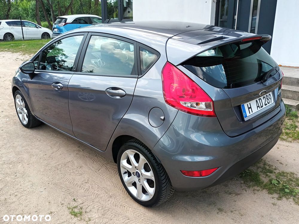 Ford Fiesta 1.25 Ghia EU5 - 29