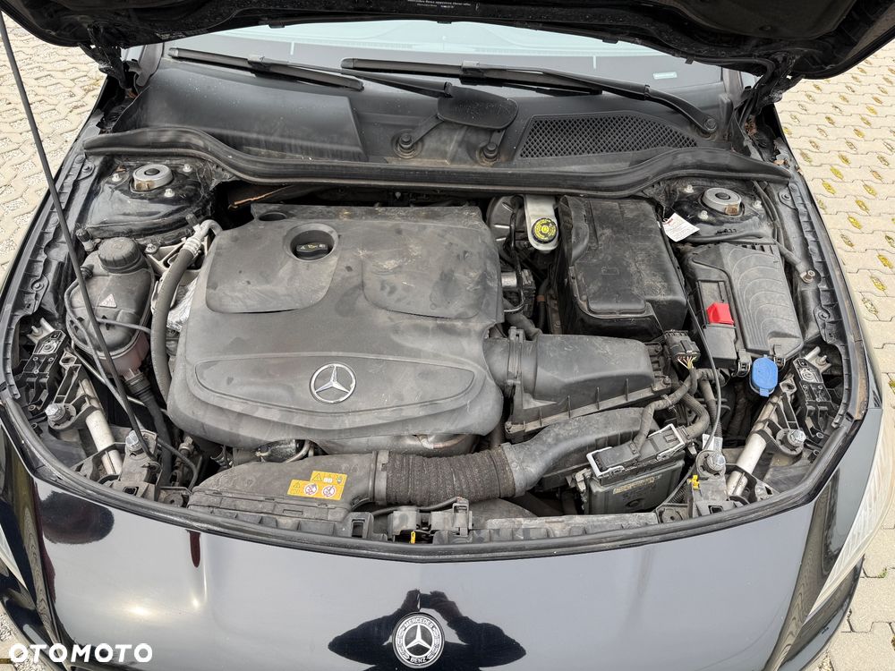 Mercedes-Benz CLA 250 7G-DCT Sport - 32