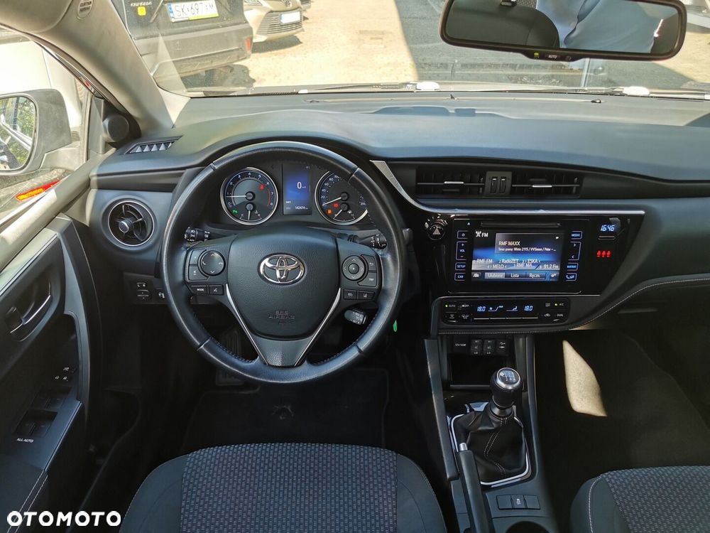 Toyota Corolla - 9
